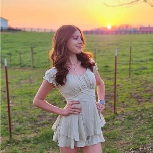 Meet your Posher, Ava